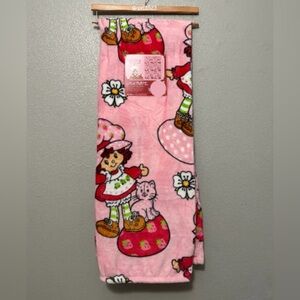 Strawberry Shortcake Easter Throw Blanket